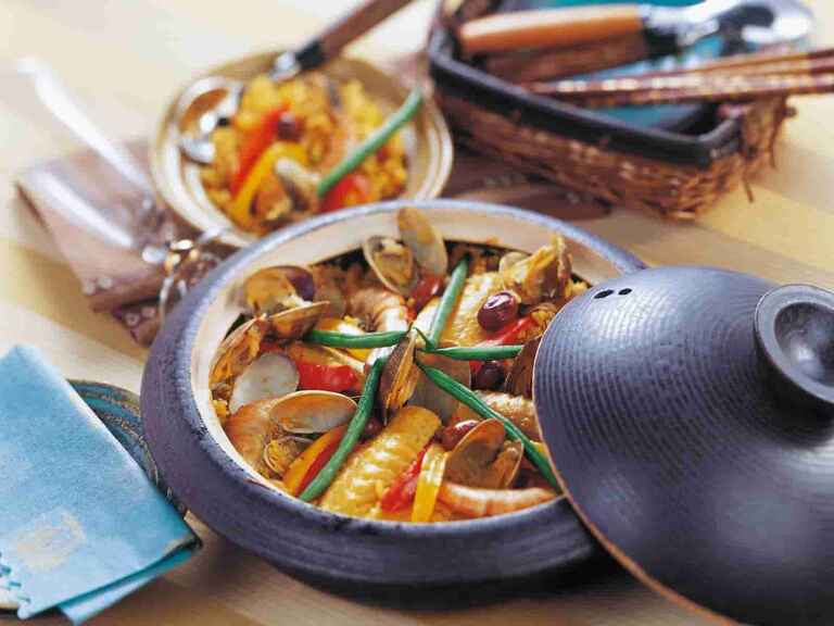 土鍋でパエリア!カレー風味