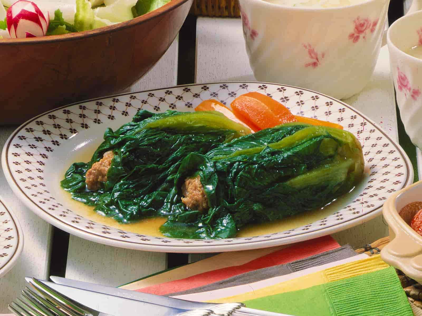 サラダ菜のひき肉包み煮