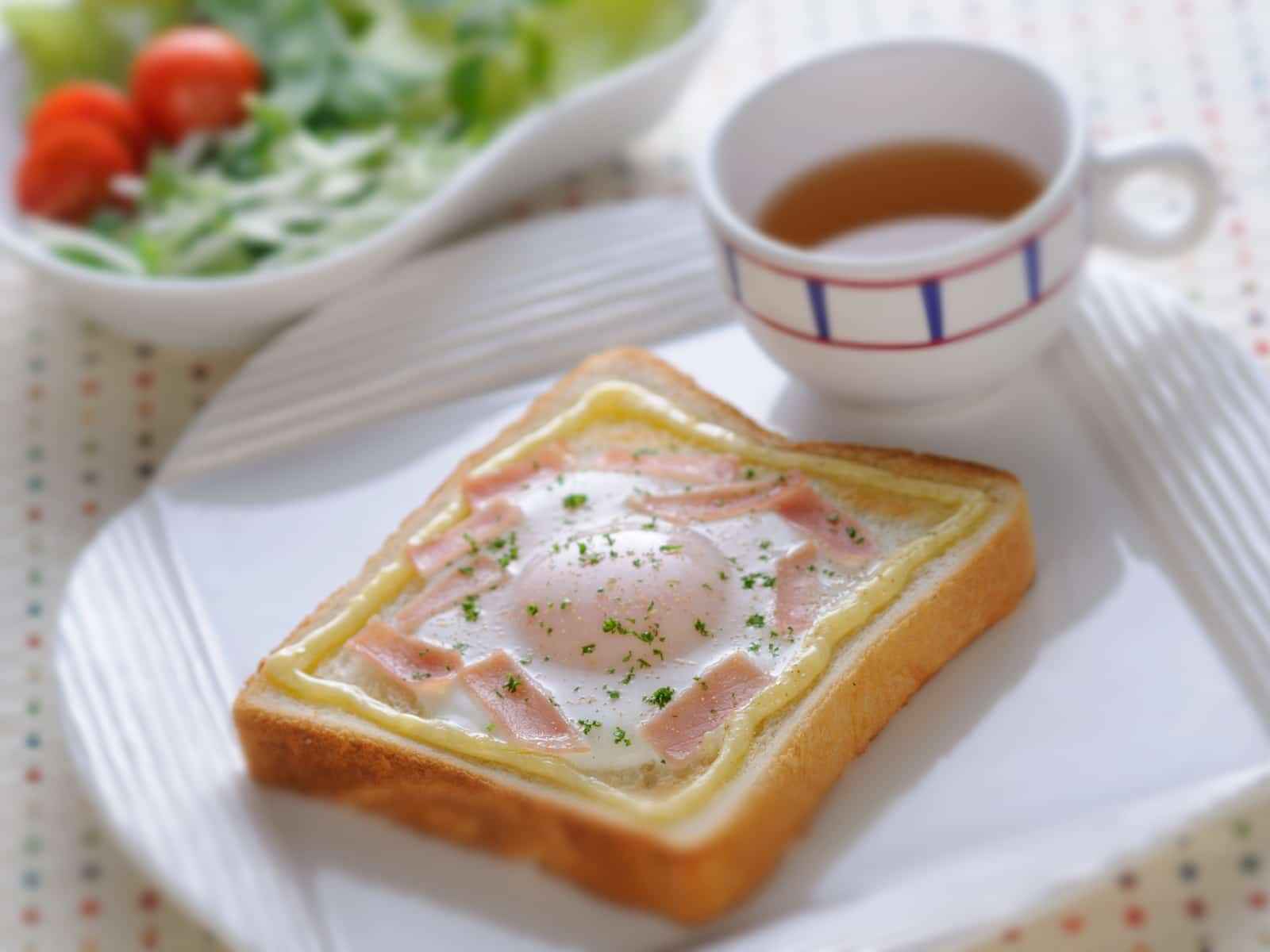 やわらか目玉焼きトースト