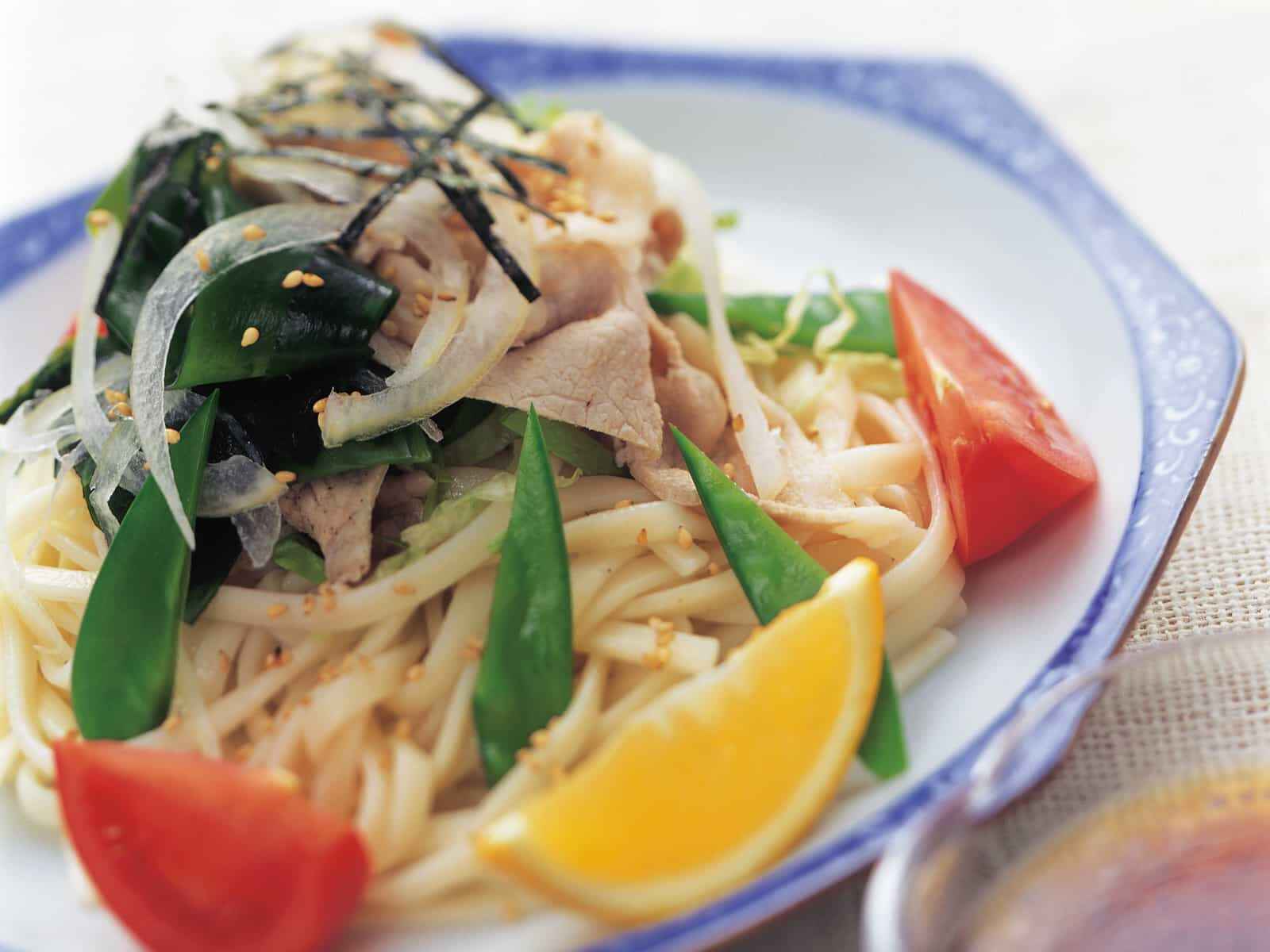  ごま風味の冷しゃぶサラダうどん