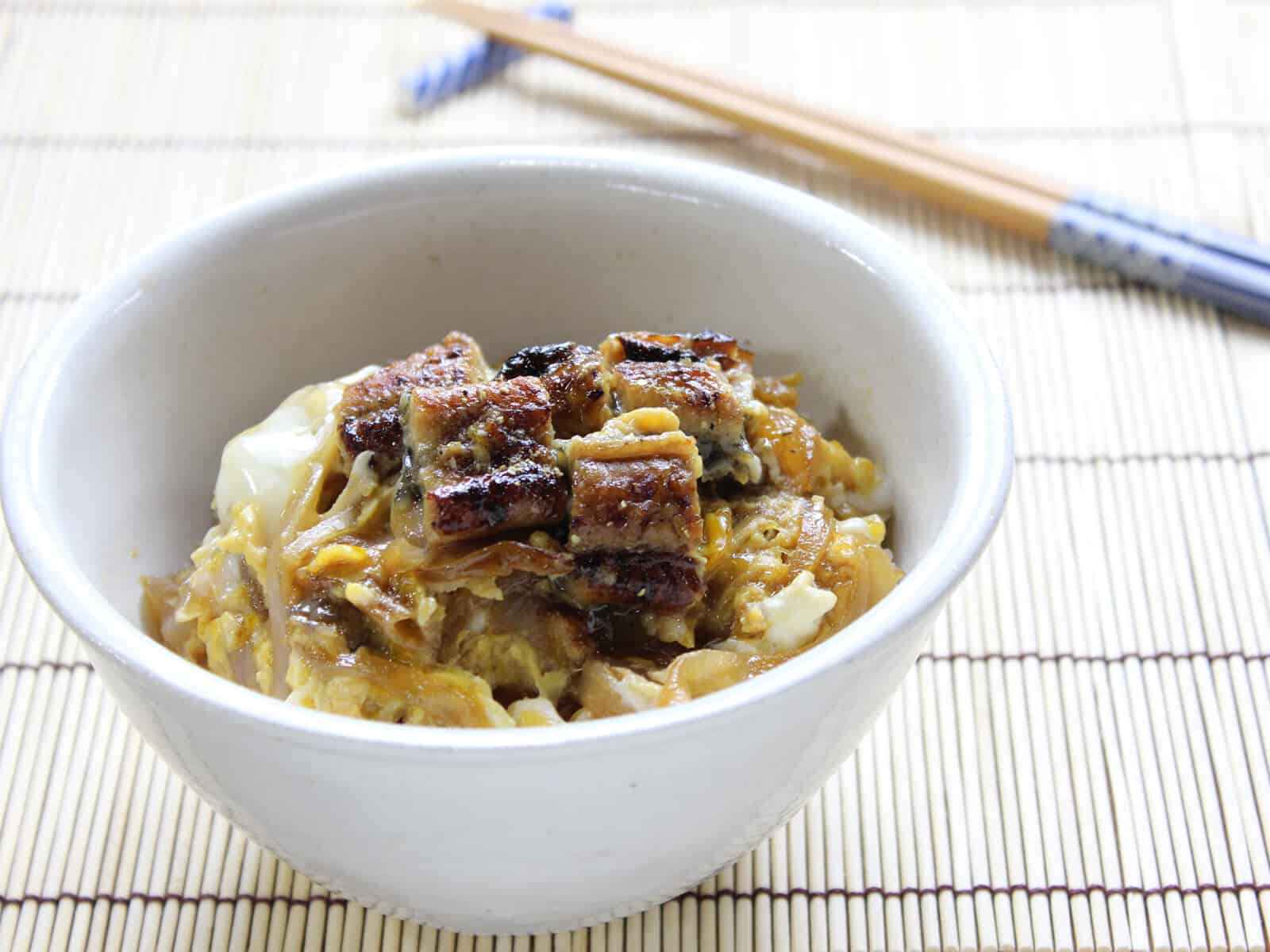 うな玉丼