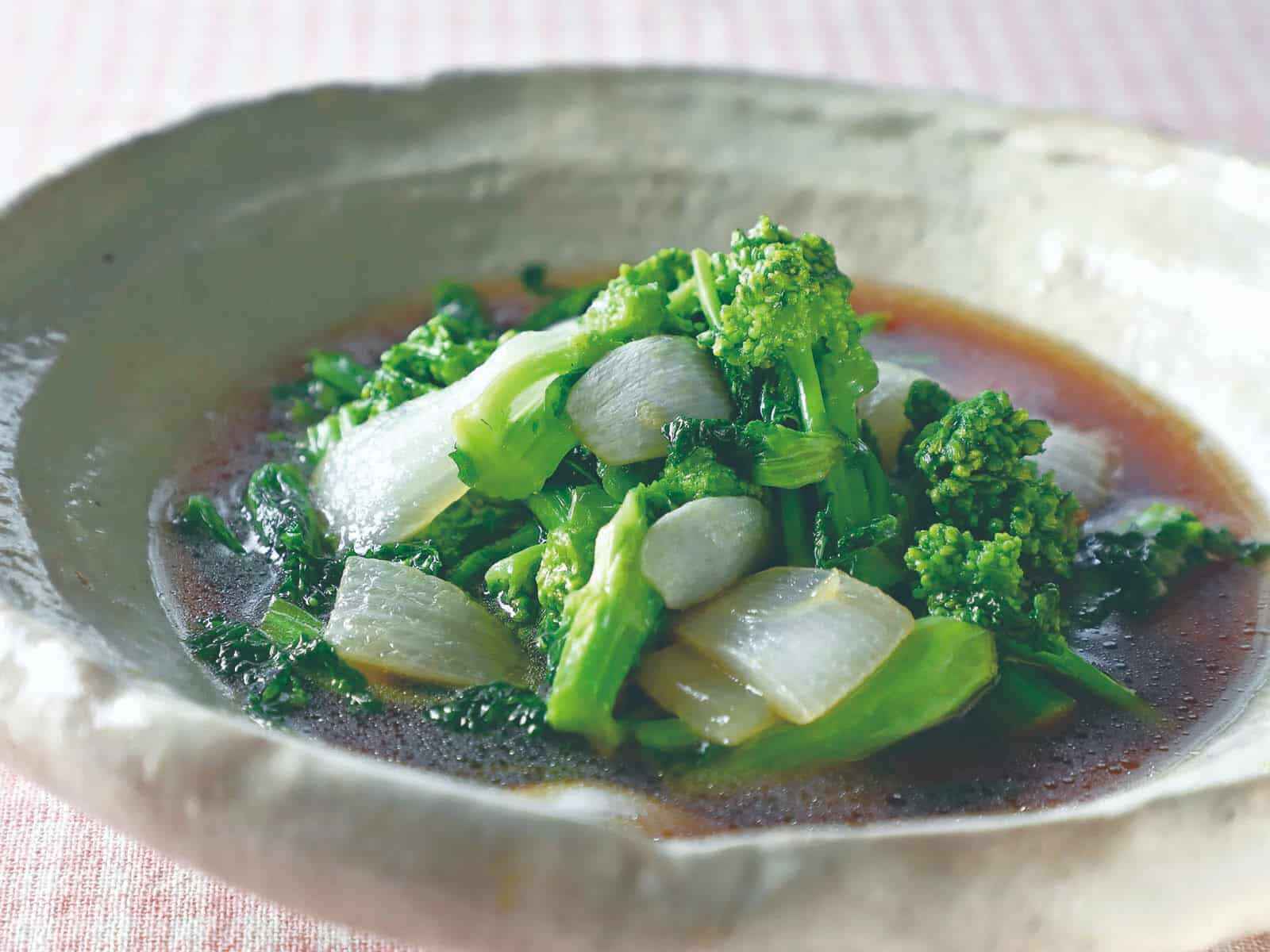 菜の花と新玉ねぎの揚げ浸し