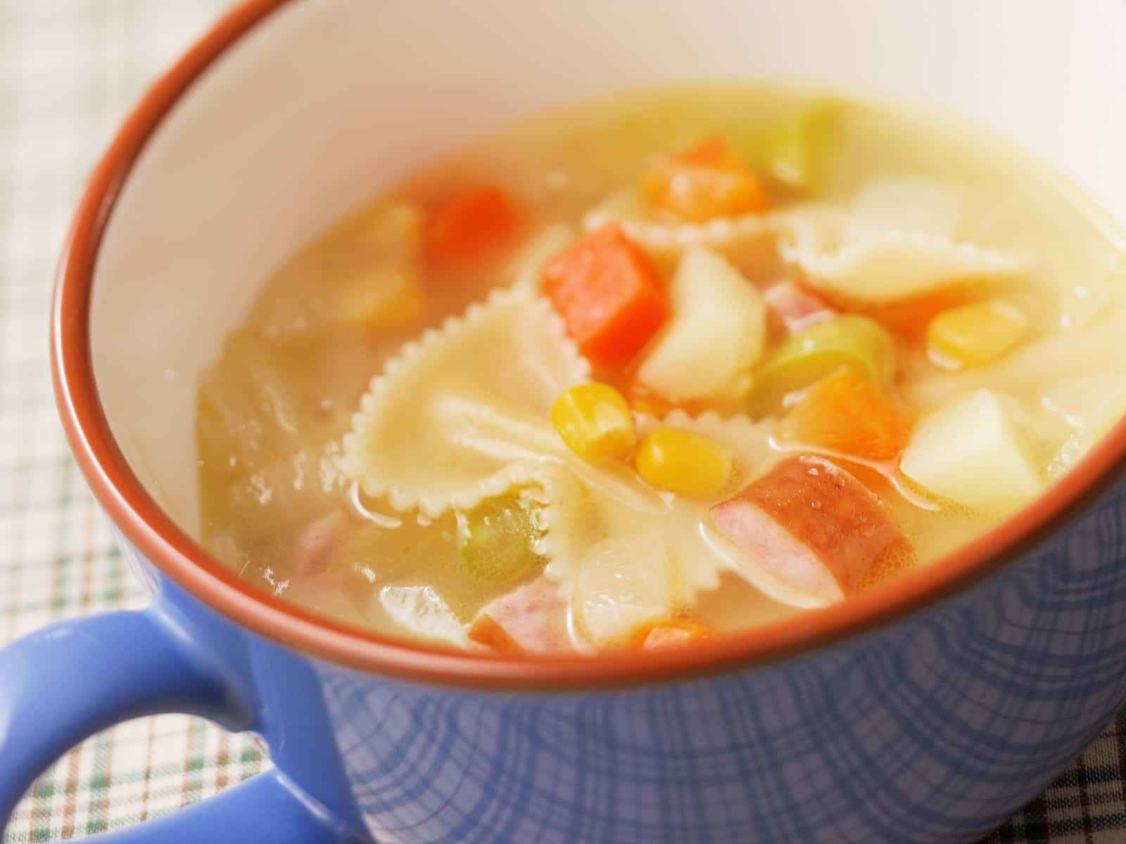 コロコロ野菜とリボンパスタのスープ