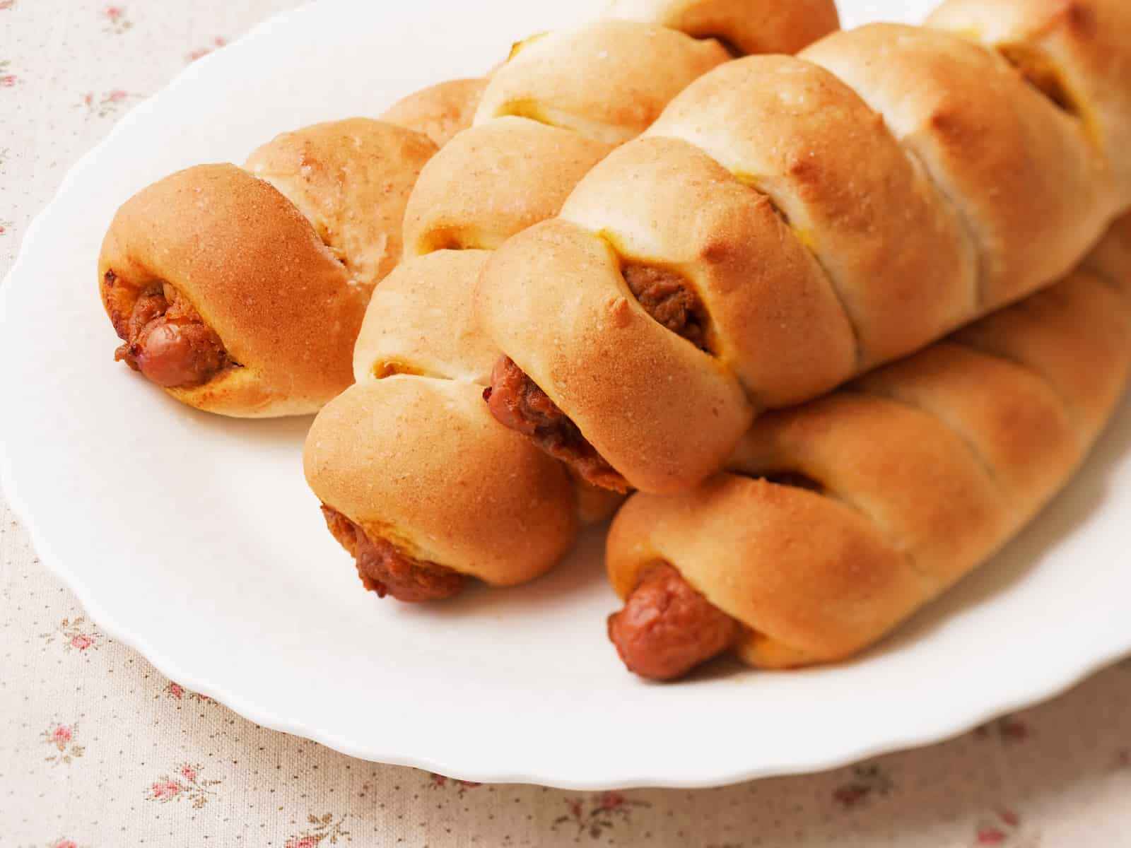 カレーソーセージロール