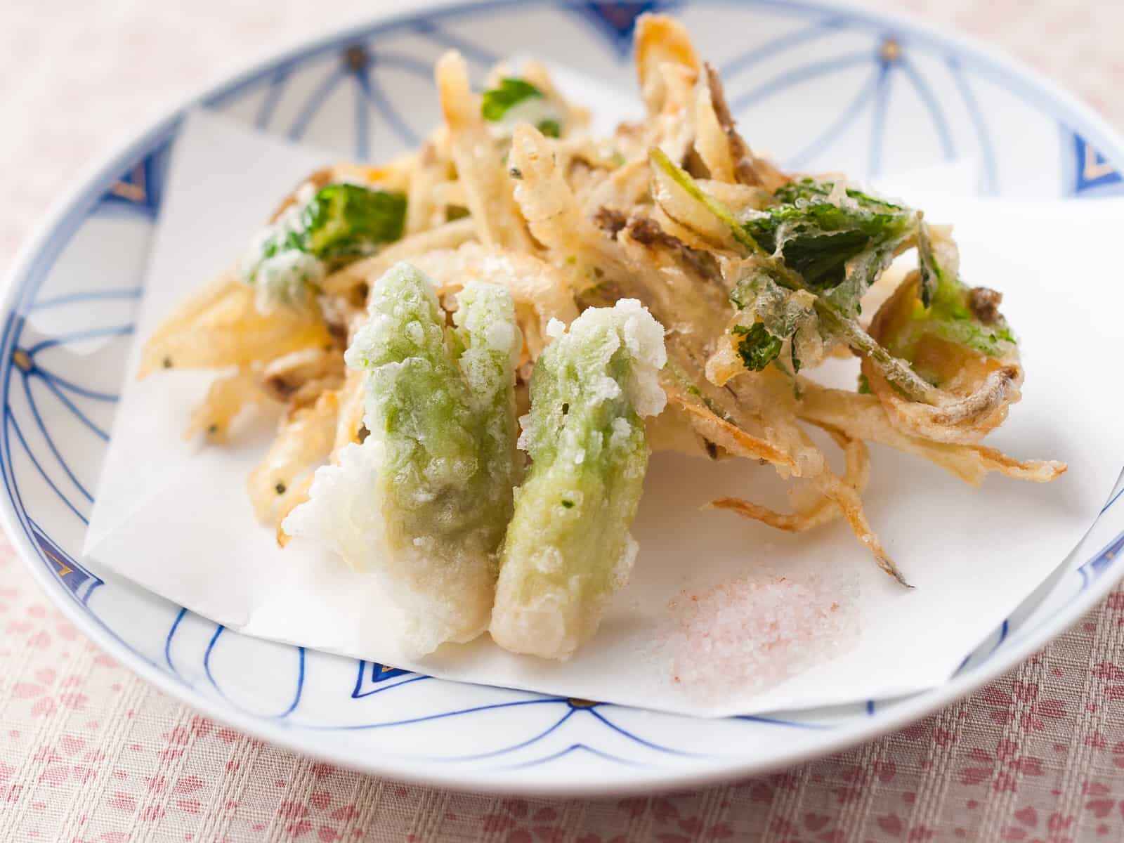 白魚と春野菜のかき揚げ