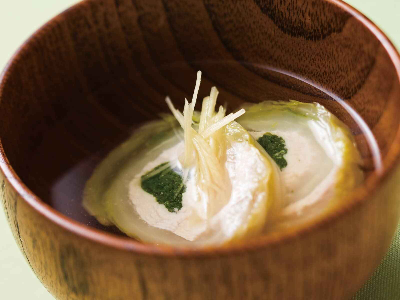 白菜と鶏ささ身のすまし汁