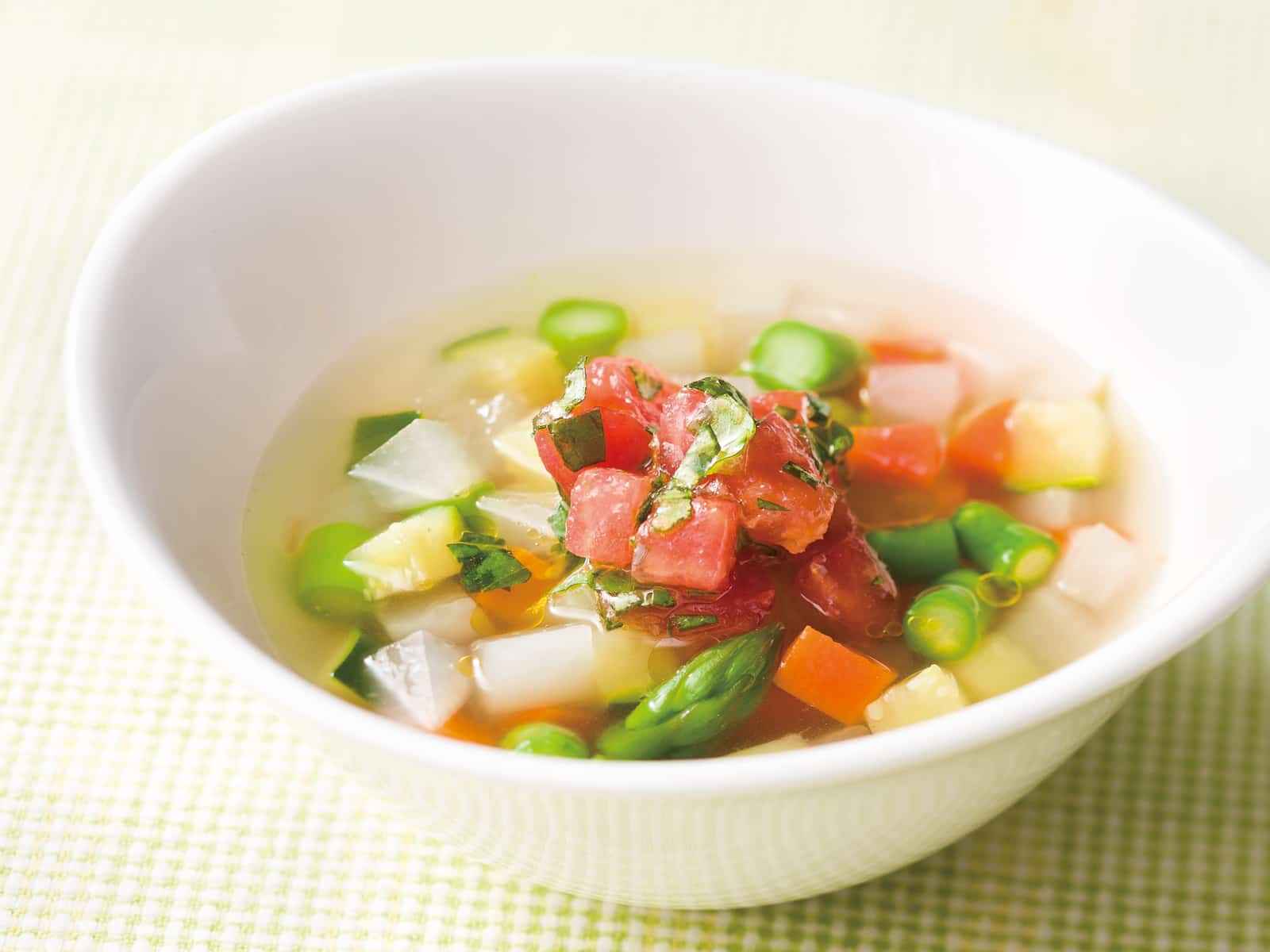 たっぷり野菜のスープの南仏仕立て