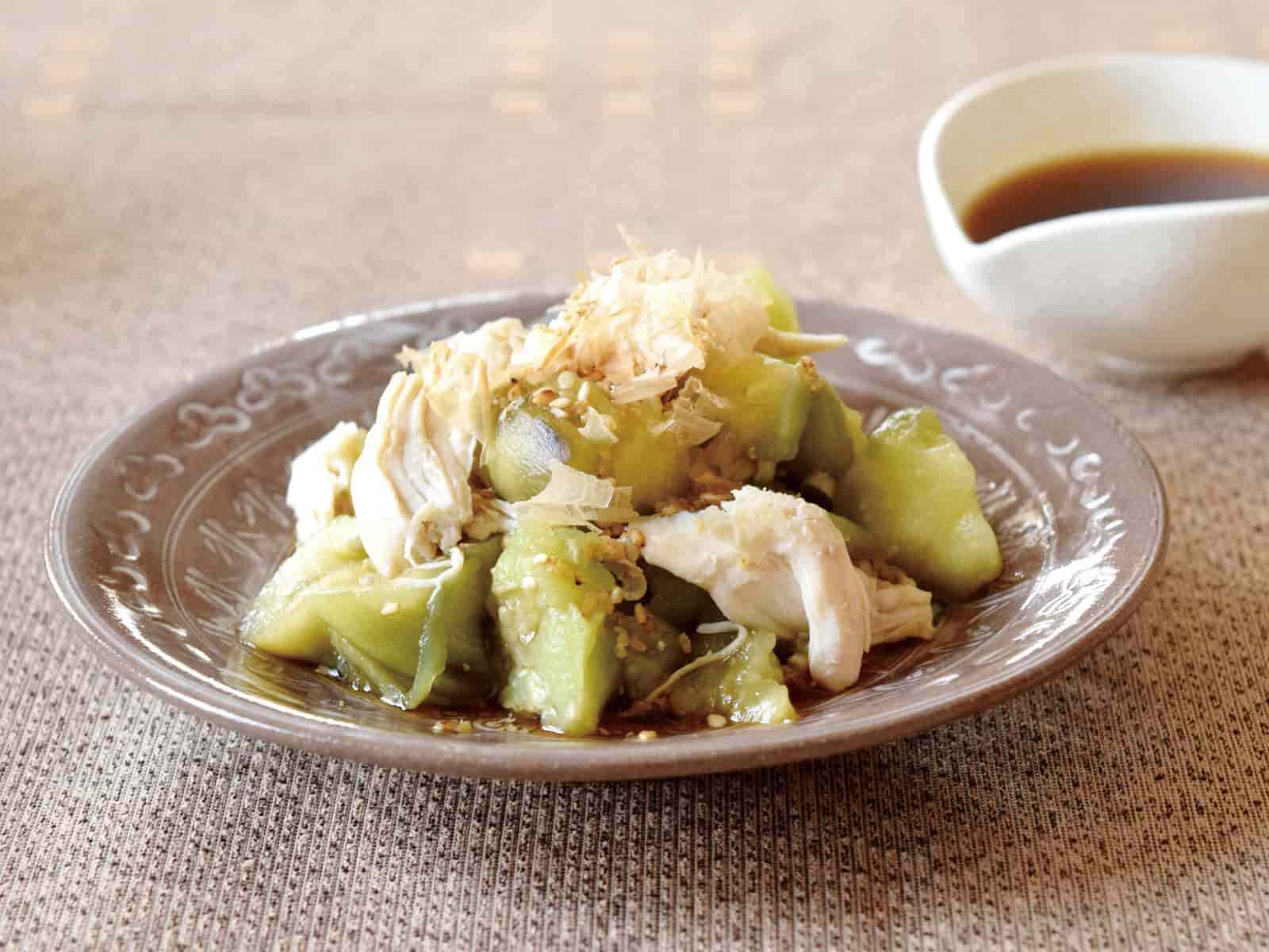 蒸しなすと鶏のかつおぶし風味のお浸し